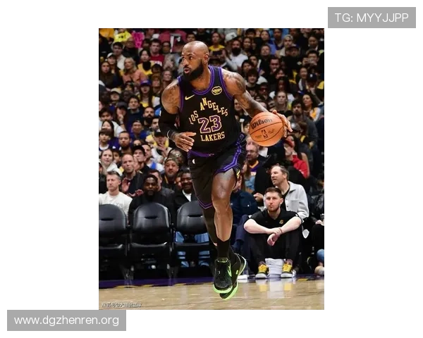 詹姆斯发球失误展现年龄沉淀 这可能是他职业生涯中最显老的瞬间